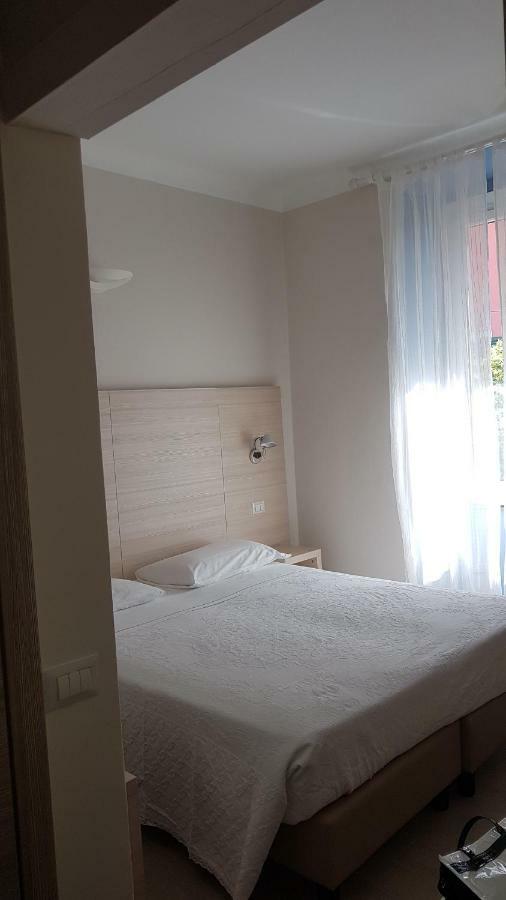 Cecio 5 Terre Rooms กอร์นิญา ภายนอก รูปภาพ